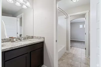 4135 W Great Neck S, South Jordan, UT 84009 - Photo 35