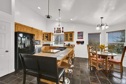 13585 N 10000 W, Tremonton, UT 84337 - Photo 9