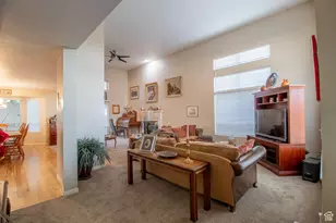 2288 E Emerald Hills Ct S, Salt Lake City, UT 84121 - Photo 5