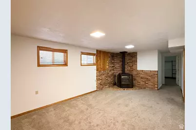 2687 N 1450 E, Layton, UT 84040 - Photo 19