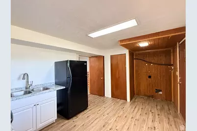 2687 N 1450 E, Layton, UT 84040 - Photo 27