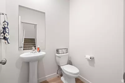 715 S Miller Ave, North Salt Lake, UT 84054 - Photo 13