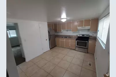 2739 S Buccaneer Dr W, Magna, UT 84044 - Photo 29