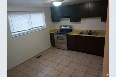 2739 S Buccaneer Dr W, Magna, UT 84044 - Photo 23