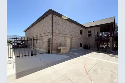 2331 N 2575 W, Farr West, UT 84404 - Photo 47