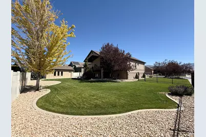 2331 N 2575 W, Farr West, UT 84404 - Photo 39
