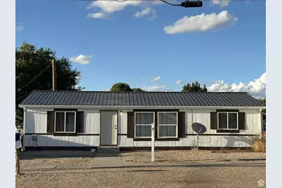 190 W 400 S, Fillmore, UT 84631 - Photo 1
