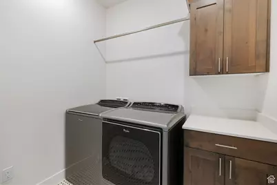 203 N Strathmore Ln, Cedar City, UT 84720 - Photo 17