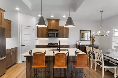 203 N Strathmore Ln, Cedar City, UT 84720 - Photo 7