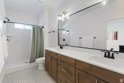 203 N Strathmore Ln, Cedar City, UT 84720 - Photo 11