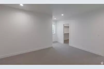 581 W Summerhill Ln N, Centerville, UT 84014 - Photo 25