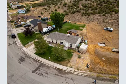 4845 W Hillside Dr N, Maeser, UT 84078 - Photo 15