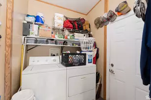 4845 W Hillside Dr N, Maeser, UT 84078 - Photo 9