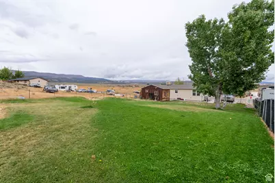 4845 W Hillside Dr N, Maeser, UT 84078 - Photo 25