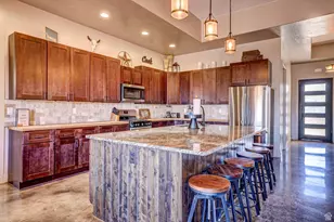 3267 S Retreat Dr, Hurricane, UT 84737 - Photo 15