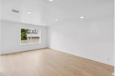 1615 N Angel St, Layton, UT 84041 - Photo 23
