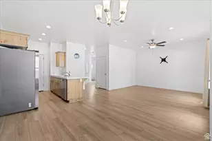 7267 N Hidden Loop Rd, Eagle Mountain, UT 84005 - Photo 7