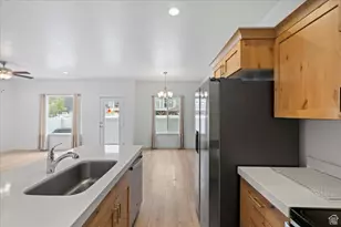 7267 N Hidden Loop Rd, Eagle Mountain, UT 84005 - Photo 11