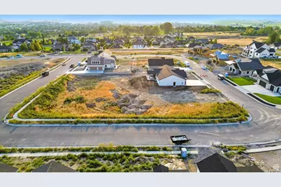 894 E 130 N #17, Hyde Park, UT 84318 - Photo 3