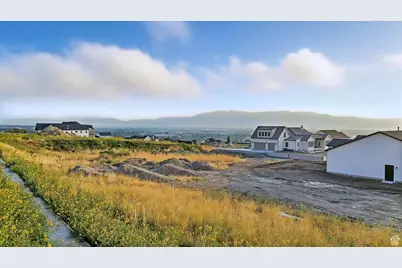 894 E 130 N #17, Hyde Park, UT 84318 - Photo 7