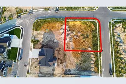 895 E 100 N #11, Hyde Park, UT 84318 - Photo 3