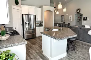 278 E Briarwood Ln, Stansbury Park, UT 84074 - Photo 7