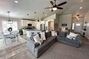 278 E Briarwood Ln, Stansbury Park, UT 84074 - Photo 3