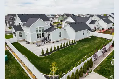 245 S Summer Breeze Ln W, Layton, UT 84041 - Photo 31