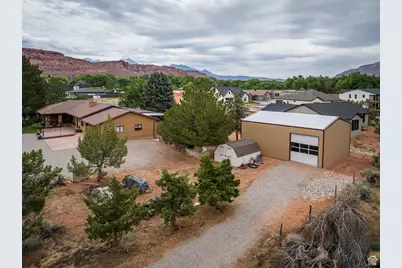 2720 Bench Rd E, Moab, UT 84532 - Photo 13
