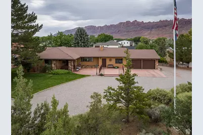 2720 Bench Rd E, Moab, UT 84532 - Photo 3