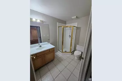 11035 S Grapevine Cv #204, Sandy, UT 84070 - Photo 9