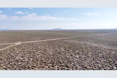 984 W 5450 N #14, Newcastle, UT 84756 - Photo 11