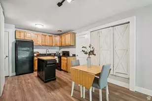 127 S 800 E, Salt Lake City, UT 84102 - Photo 11