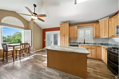 2343 W Temple View Cir, South Jordan, UT 84095 - Photo 11