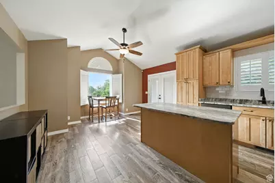 2343 W Temple View Cir, South Jordan, UT 84095 - Photo 9