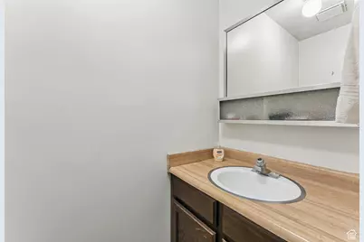 8843 S Capernaum Rd, West Jordan, UT 84088 - Photo 17