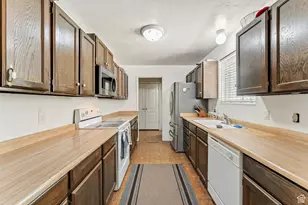 8843 S Capernaum Rd, West Jordan, UT 84088 - Photo 7