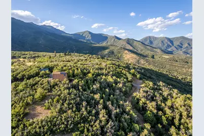 2000 Oak Wood Dr #1, Springville, UT 84663 - Photo 3