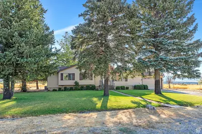 595 S 100 St E, Fountain Green, UT 84632 - Photo 3