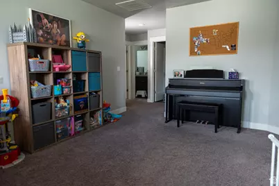 7099 N Garden Dr, Eagle Mountain, UT 84005 - Photo 25