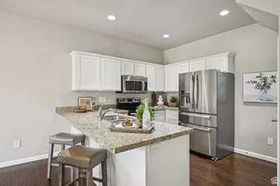 4293 N Cresthaven Ln, Lehi, UT 84043 - Photo 7