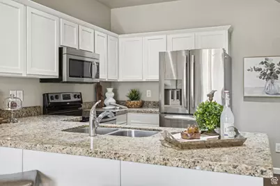 4293 N Cresthaven Ln, Lehi, UT 84043 - Photo 9