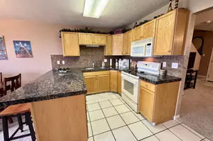 871 N Newberg Dr, Garden City, UT 84028 - Photo 9