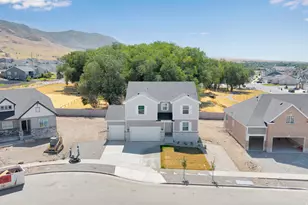 2080 E Dolan Dr, Lake Point, UT 84074 - Photo 33