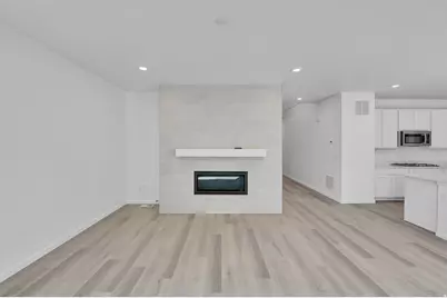 2080 E Dolan Dr #1332, Lake Point, UT 84074 - Photo 7