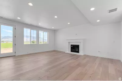 1944 S 2425 W, West Haven, UT 84401 - Photo 9
