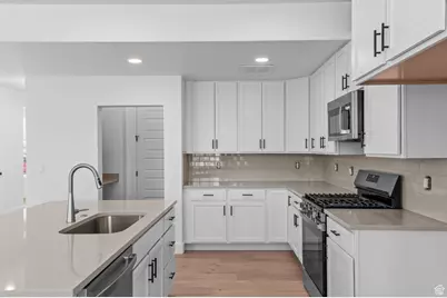 1944 S 2425 W, West Haven, UT 84401 - Photo 13