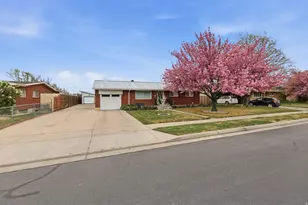 955 E Flonette Ave, Spanish Fork, UT 84660 - Photo 53