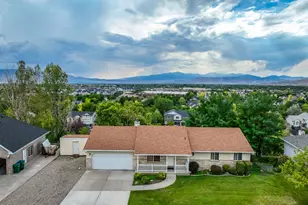 10207 N Cottonwood Dr, Cedar Hills, UT 84062 - Photo 25