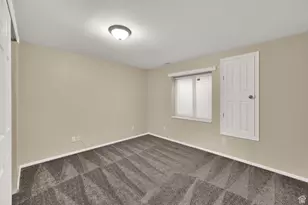 10207 N Cottonwood Dr, Cedar Hills, UT 84062 - Photo 21